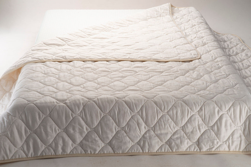 Wool and cotton sateen quilt, natural wool duvet insert