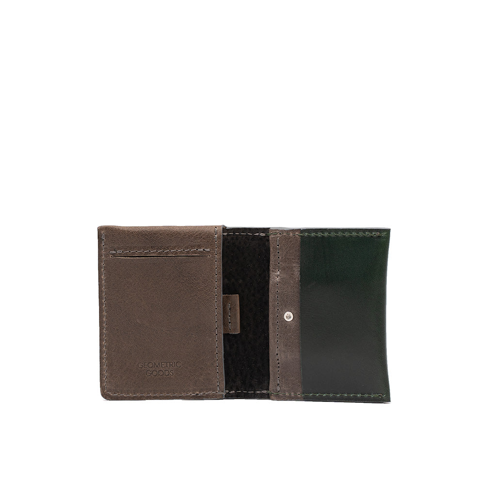 Leather Card Wallet for AirTag - The Minimalist 5.0