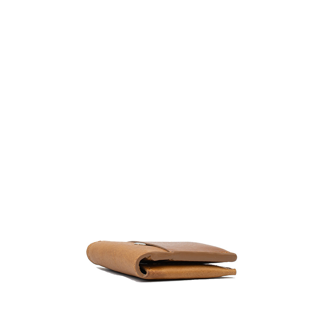 Leather Card Wallet for AirTag - The Minimalist 5.0