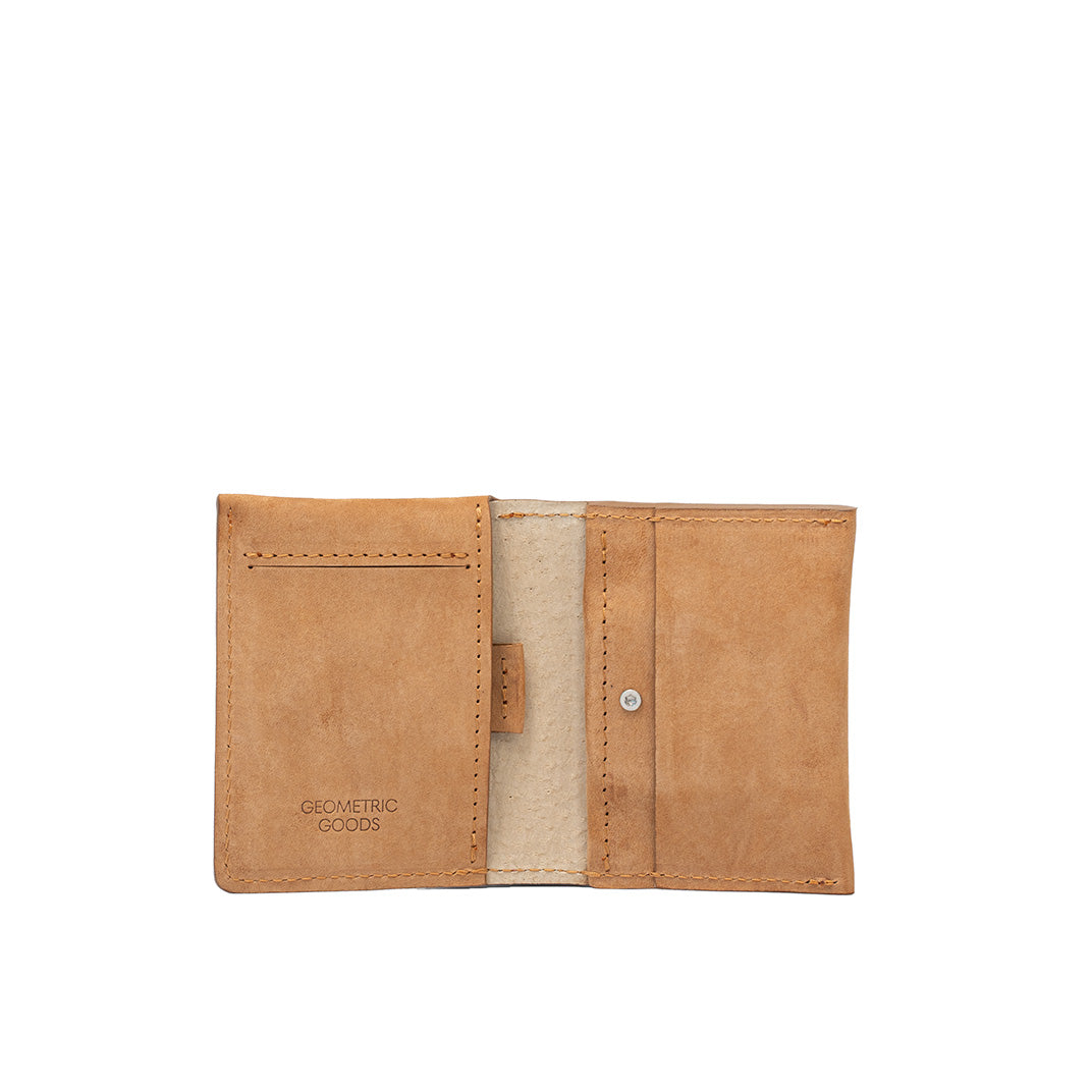 Leather Card Wallet for AirTag - The Minimalist 5.0